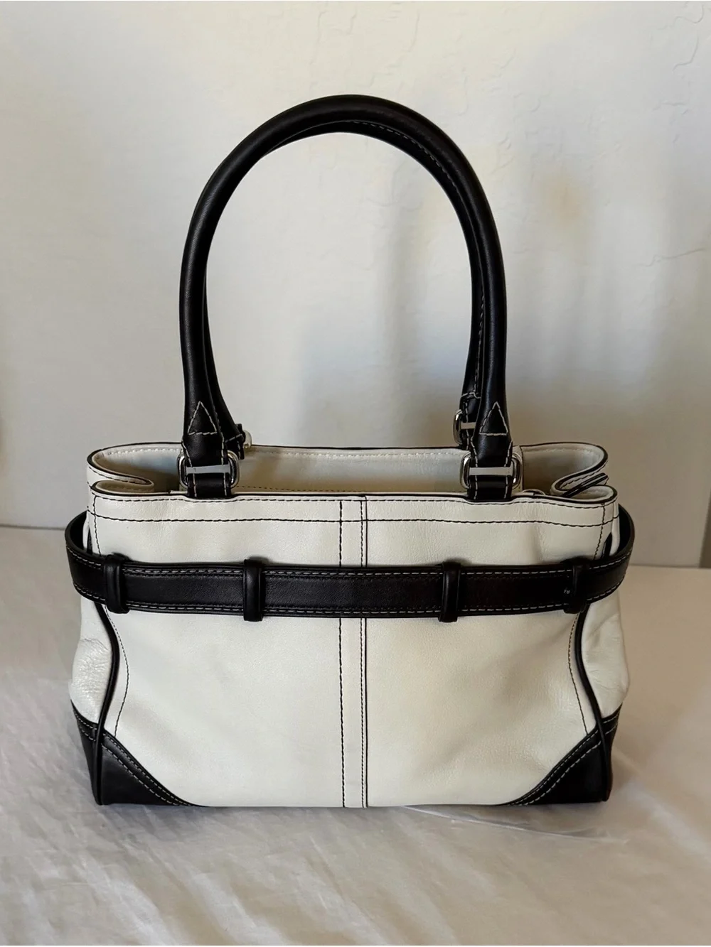 Vinted Coach Hamptons belted carryall satchel- cream - brown leather